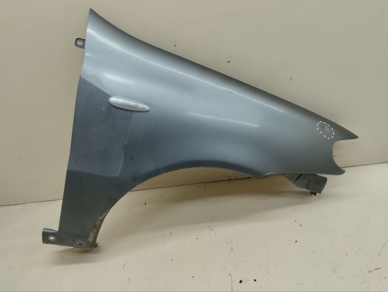 Крыло переднее правое Fiat Albea 2002-2012