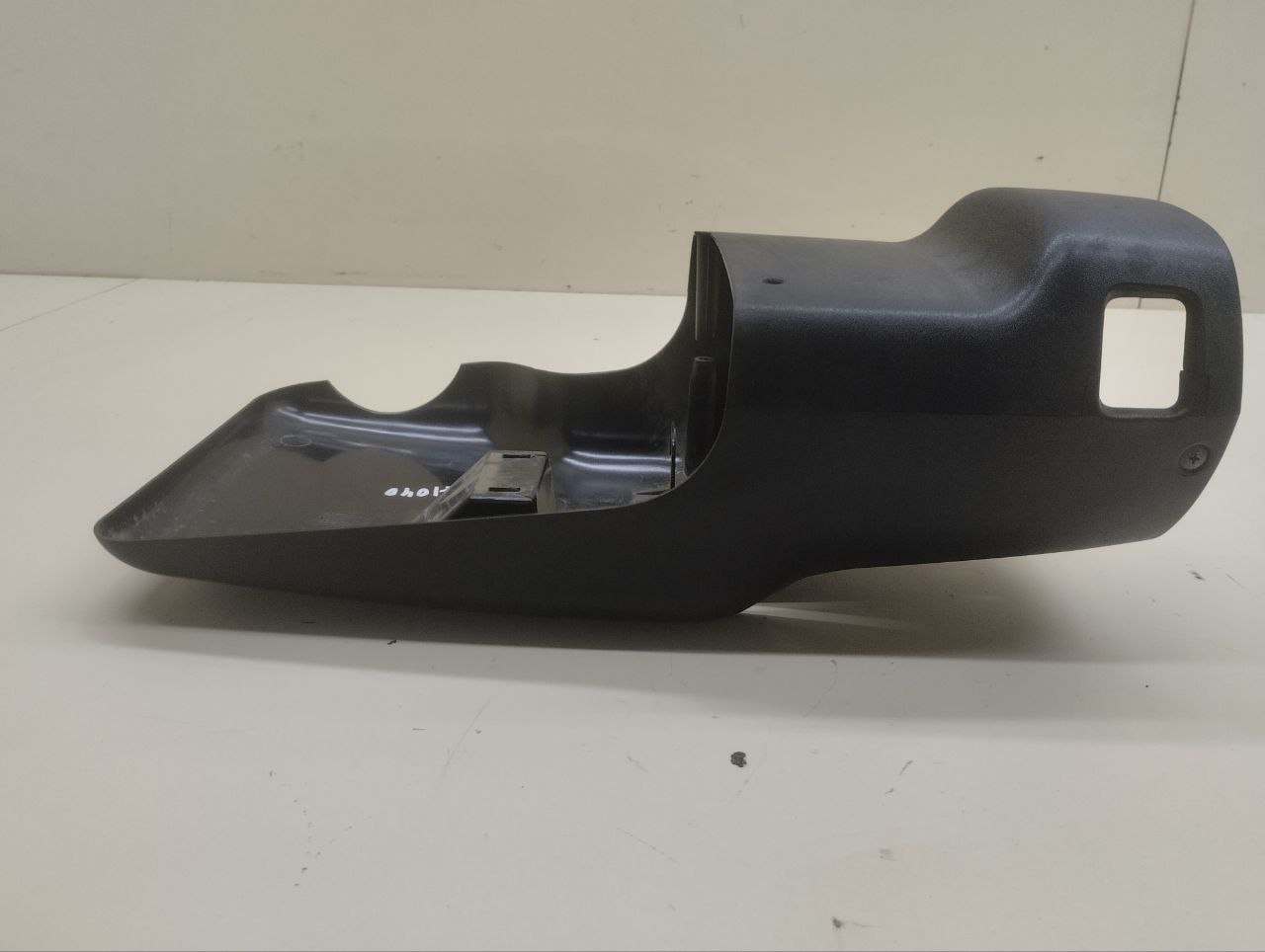 Кожух рулевой колонки Chevrolet Niva 2009-2020