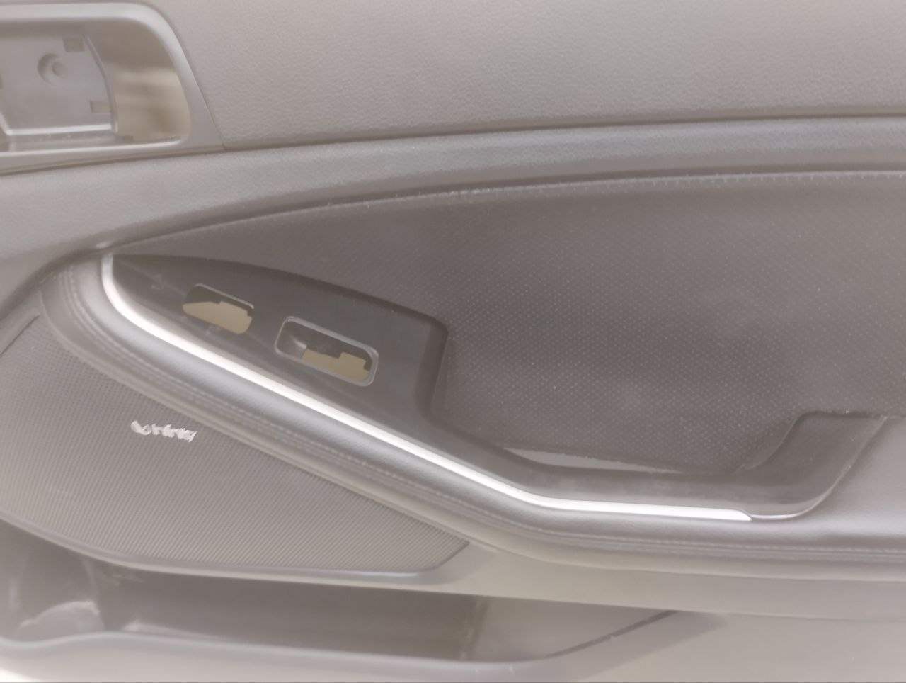 Обшивка двери передней правой Kia Optima 3 (TF) 2010-2015