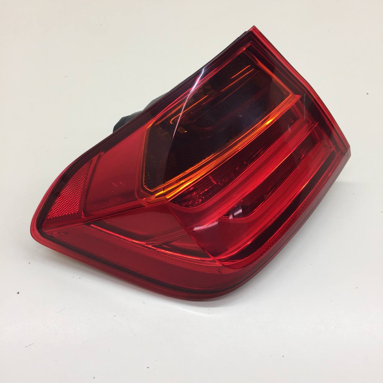 Фонарь задний наружный левый BMW 3-series F30/F31 2011>