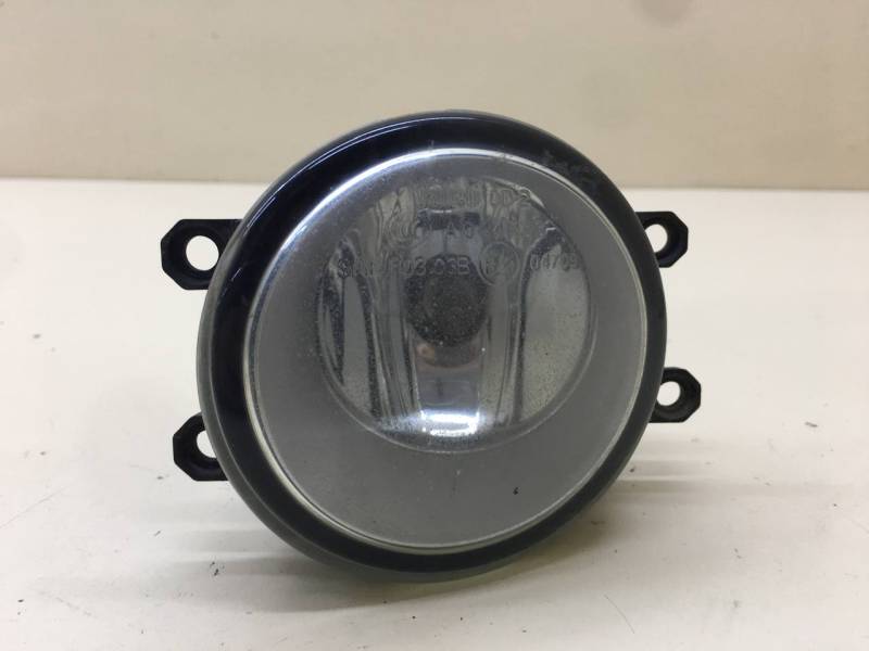 Фара противотуманная левая Toyota Auris (E150) 2006-2012