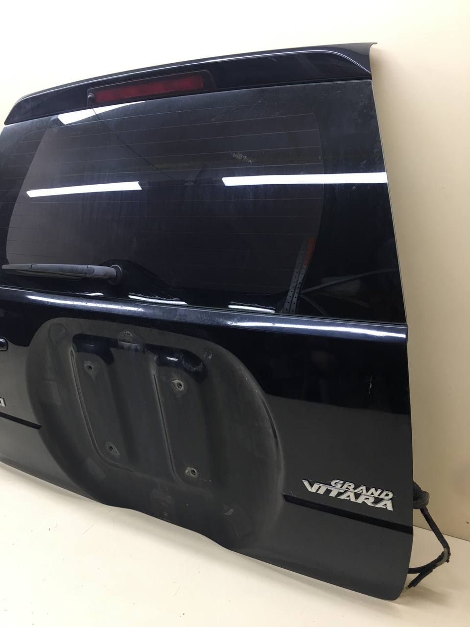 Дверь багажника со стеклом Suzuki Grand Vitara 2005-2015