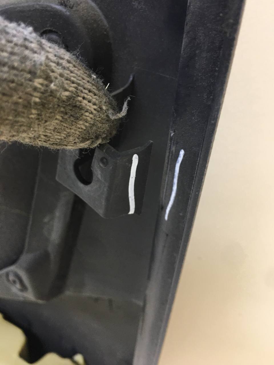 Обшивка двери передней левой Mazda Mazda 2 (DE) 2007-2014