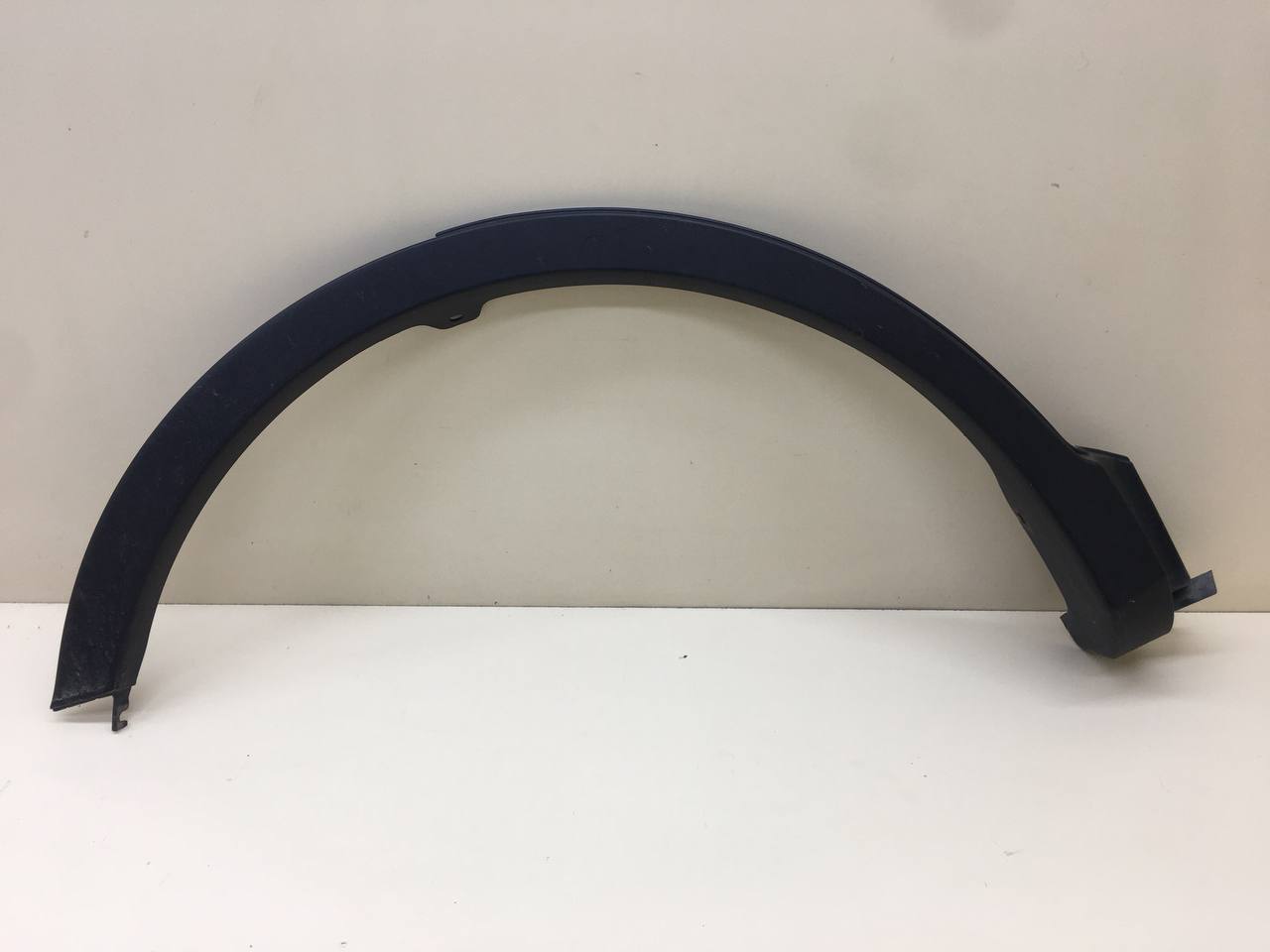 Накладка заднего крыла правого Toyota Rav 4 (XA40) 2013-2019