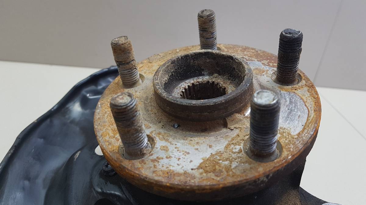 Кулак поворотный передний правый Toyota Allion (T240) 2001-2007 Кулак поворотный передний правый Toyota Allion (T240) 2001-2007