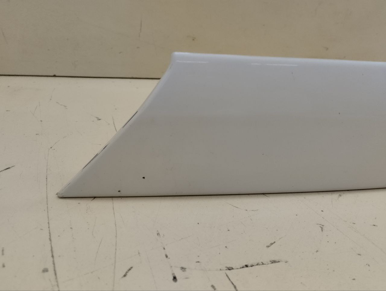 Накладка крышки багажника Ford Mondeo 4 2007-2015 Накладка крышки багажника Ford Mondeo 4 2007-2015