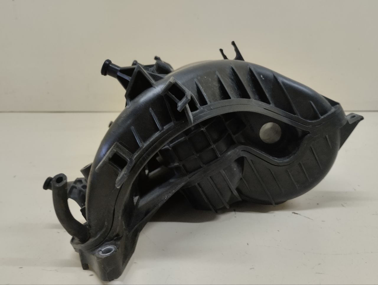 Коллектор впускной Volkswagen Polo (MK5) 2011-2020 Коллектор впускной Volkswagen Polo (MK5) 2011-2020