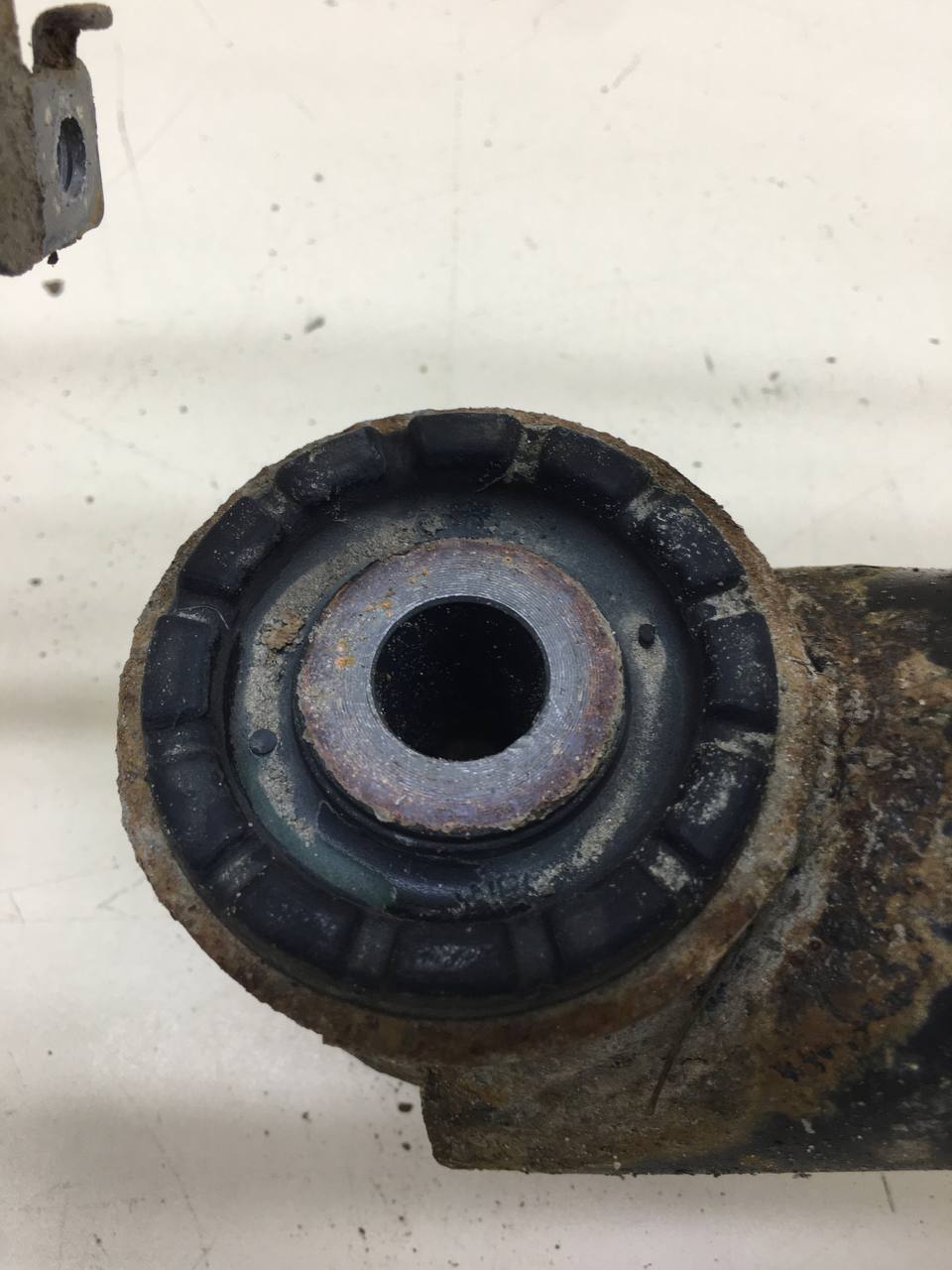 Балка задняя Suzuki Grand Vitara 2005-2015