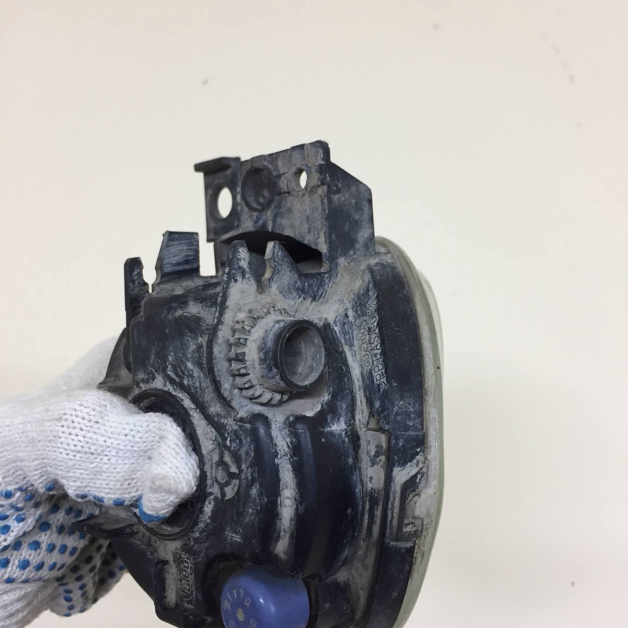 Фара противотуманная левая Volkswagen Touareg (7L) 2002-2010