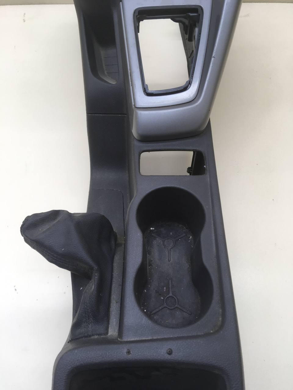 Консоль центральная Ford Focus 3 2011>