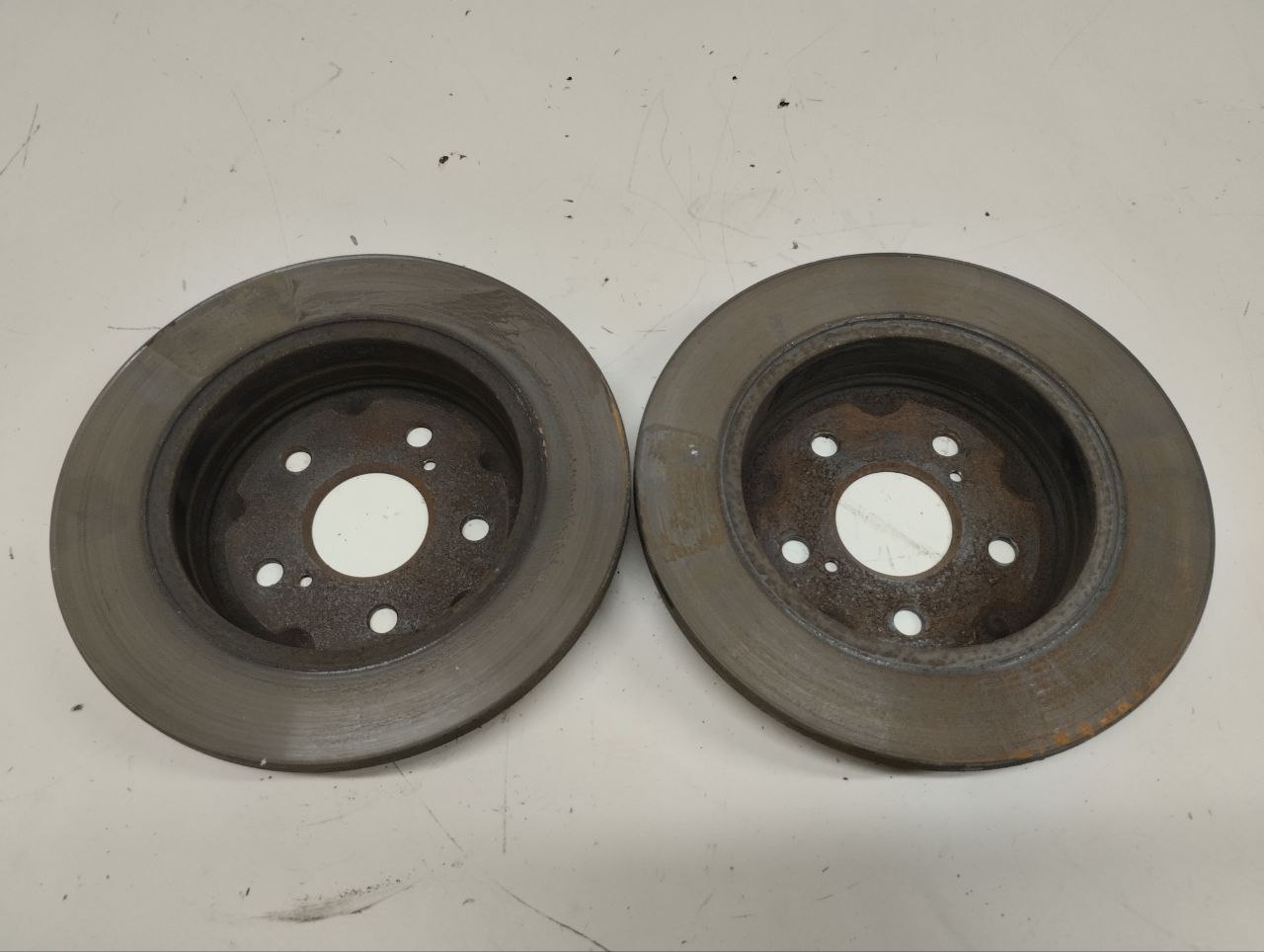 Диск тормозной задний Toyota Rav 4 (A30) 2006-2013 Диск тормозной задний Toyota Rav 4 (A30) 2006-2013
