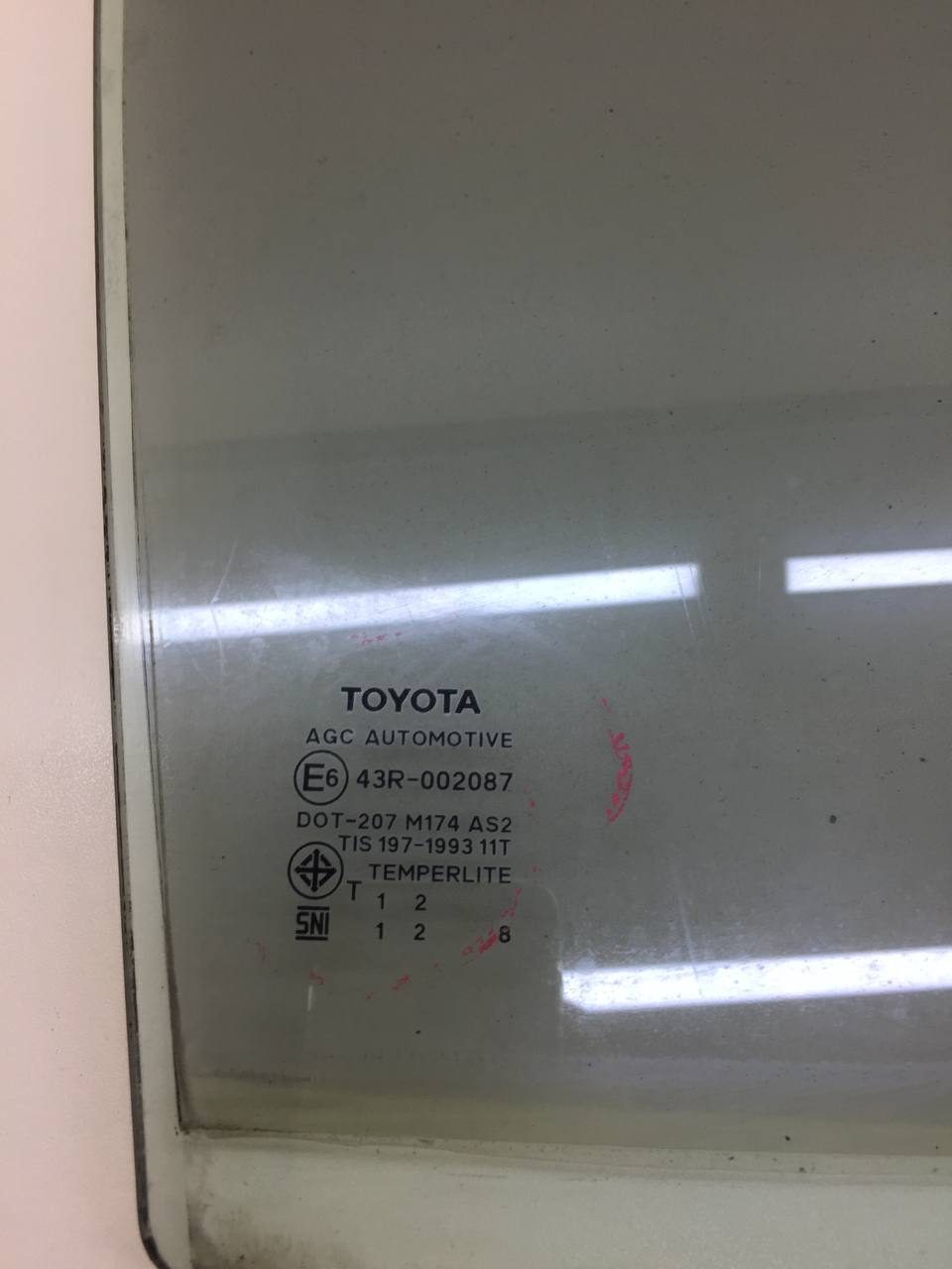 Стекло двери задней правой Toyota Camry (V50) 2011-2017