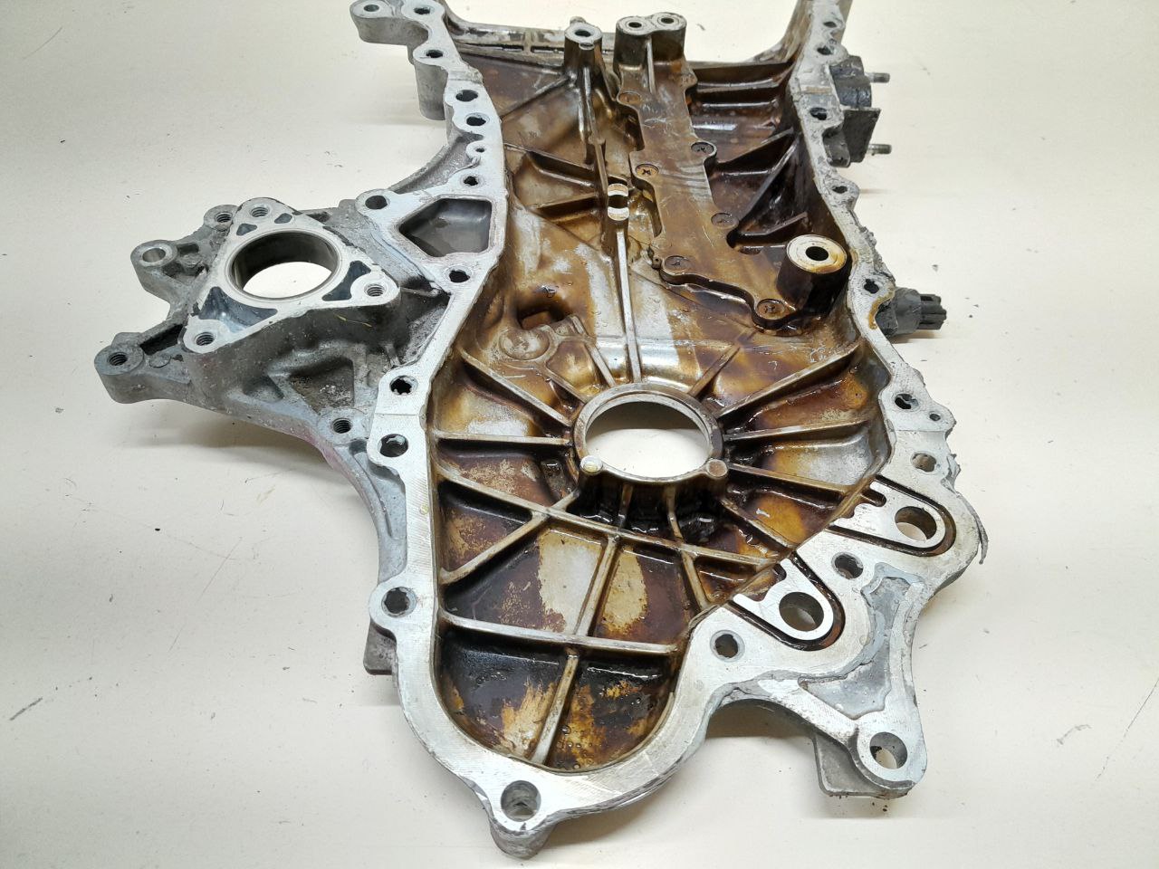 Крышка двигателя передняя Toyota Rav 4 (A30) 2006-2013