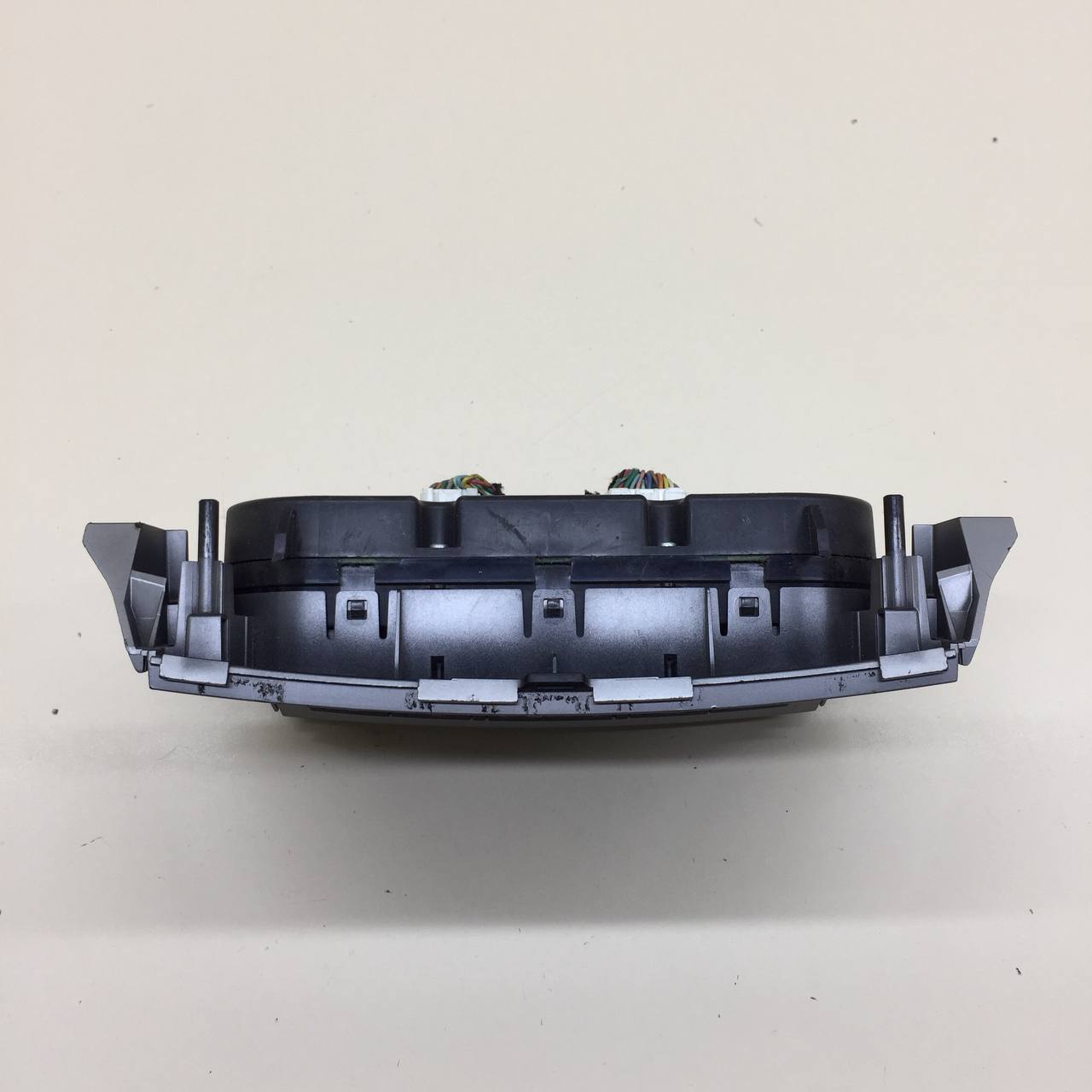Блок управления климатической установкой Mazda Mazda 3 (BL) 2009-2013 Блок управления климатической установкой Mazda Mazda 3 (BL) 2009-2013
