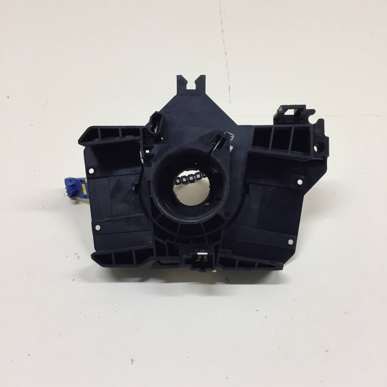 Механизм подрулевой для SRS (ленточный) Renault Duster (HSA, HSM) 2012> Механизм подрулевой для SRS (ленточный) Renault Duster (HSA, HSM) 2012>