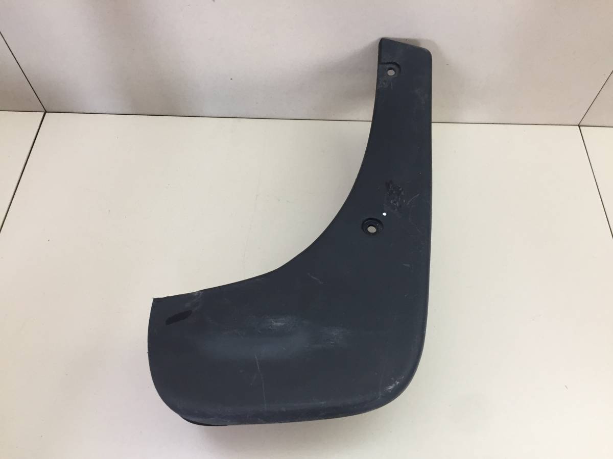 Брызговик передний левый Nissan Qashqai (J10) 2006-2013