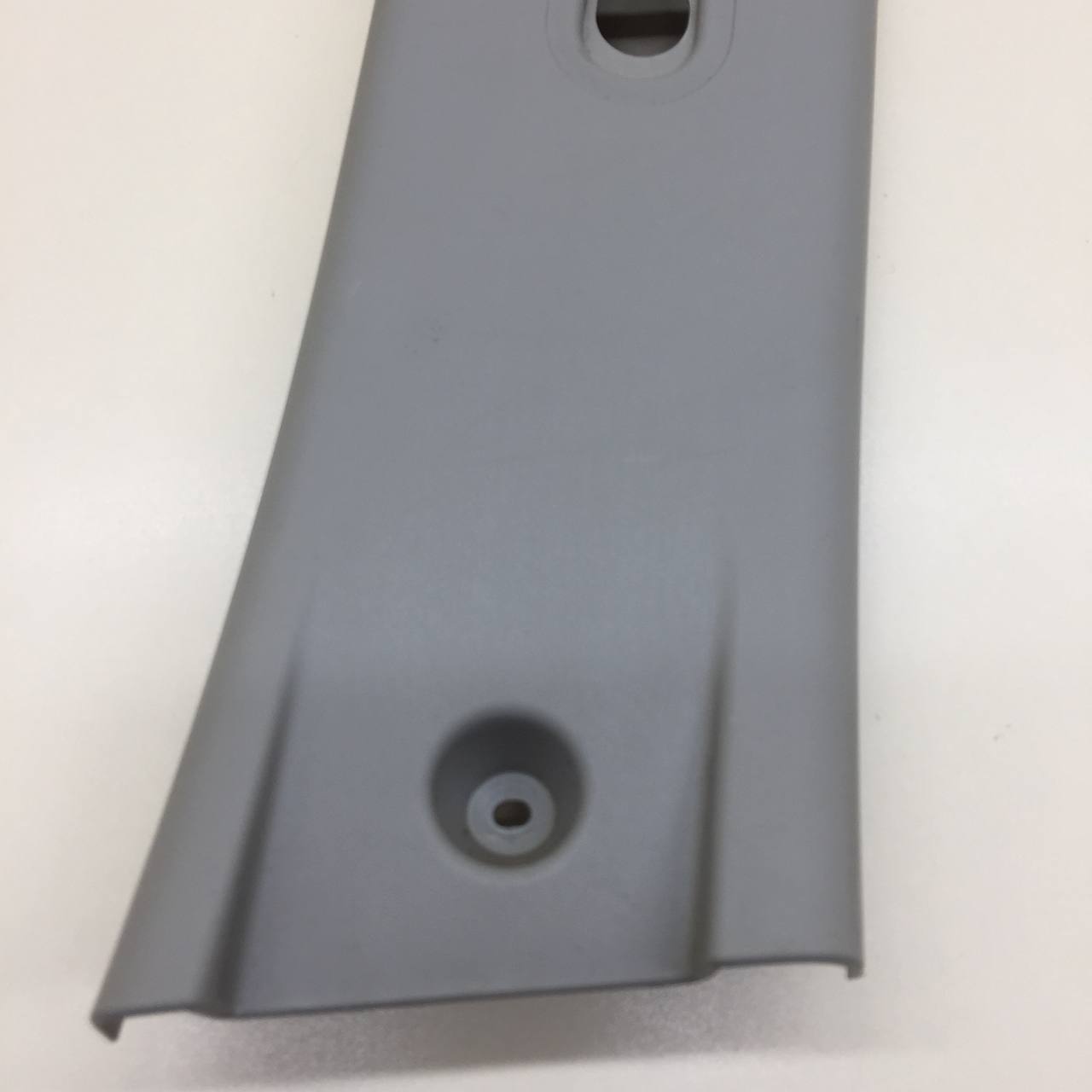 Обшивка стойки Lada  X-RAY Cross 2018 >