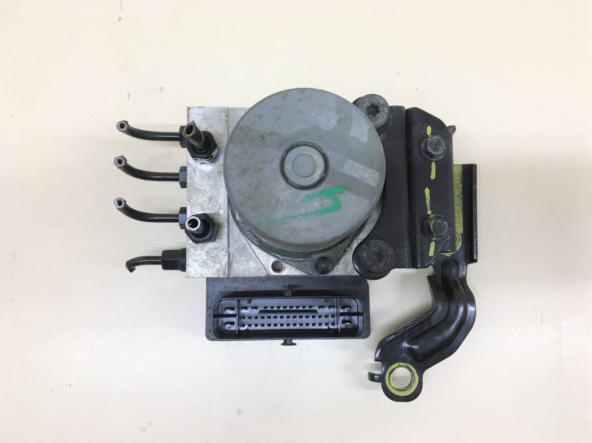 Блок ABS (насос) Hyundai Sonata 7 (LF) 2017-2019