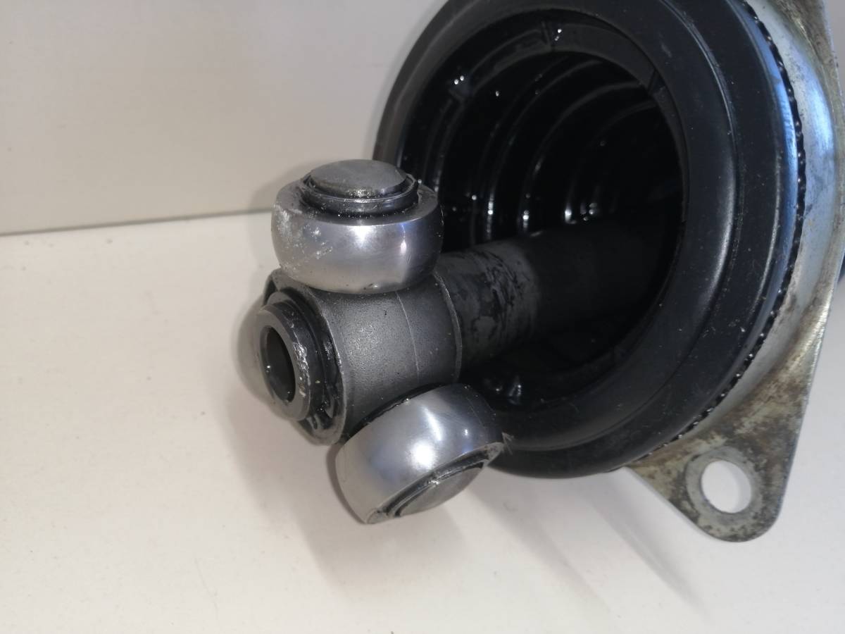 Полуось передняя левая Renault Logan (1) 2005-2014 Полуось передняя левая Renault Logan (1) 2005-2014