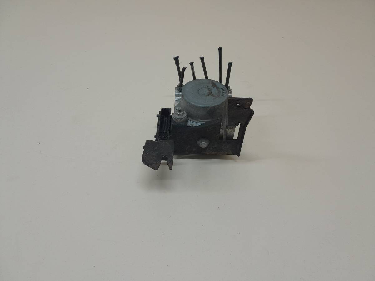 Блок ABS (насос) Nissan Almera 3 (G11, G15) 2012>