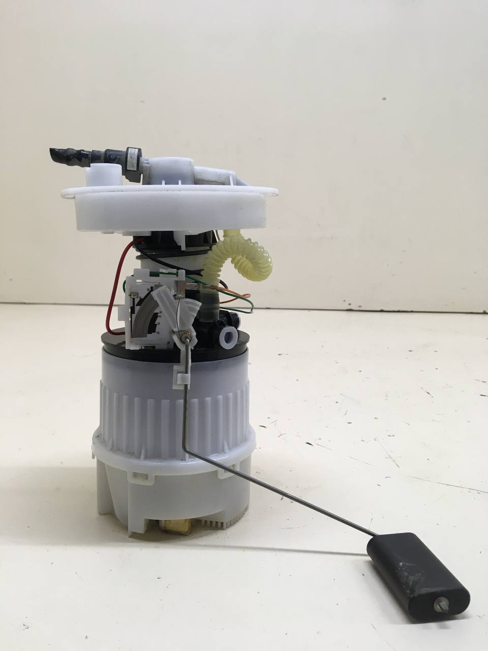 Насос топливный электрический Ford Focus 2 (DB) 2008-2011