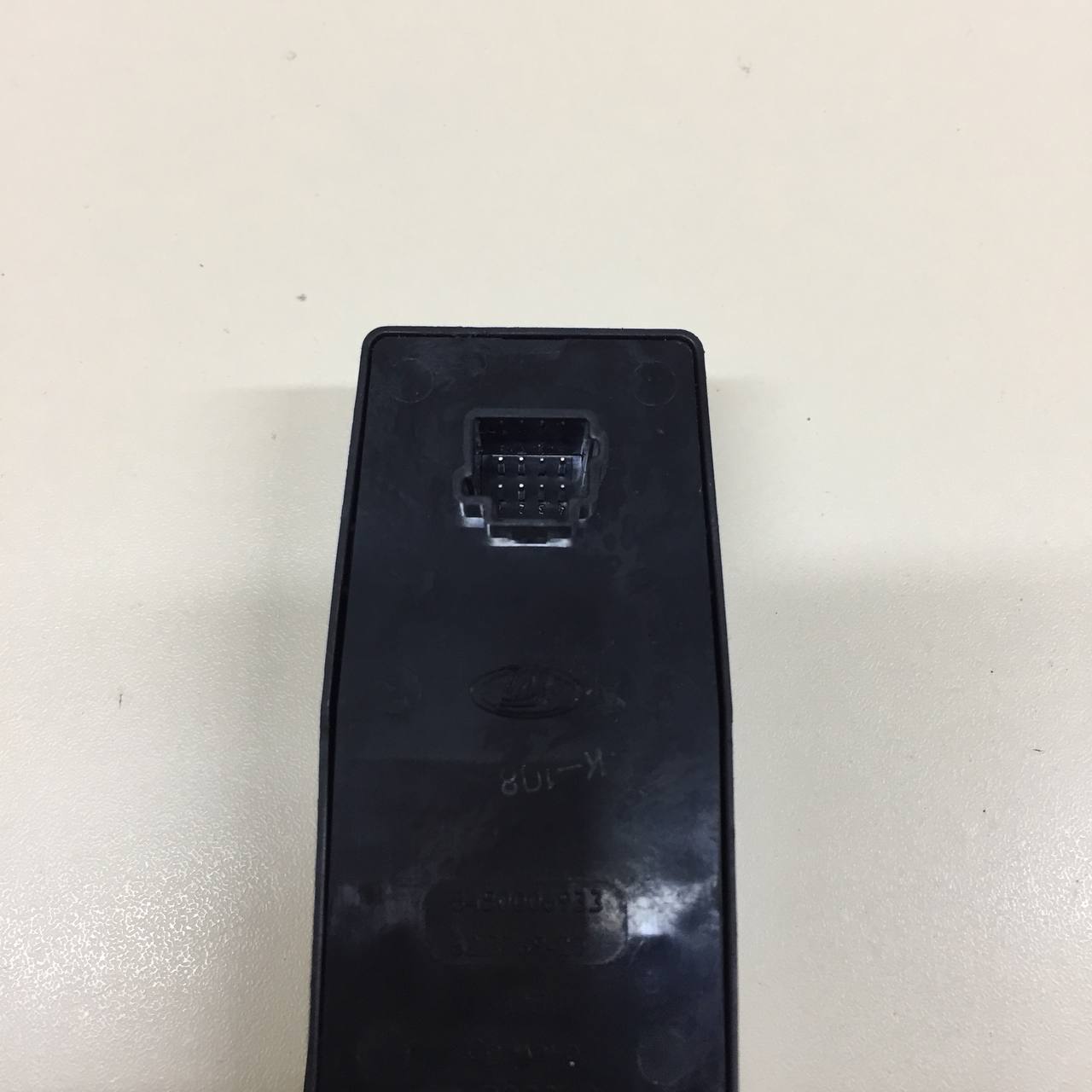 Блок управления стеклоподъемниками Lada Vesta 2015>