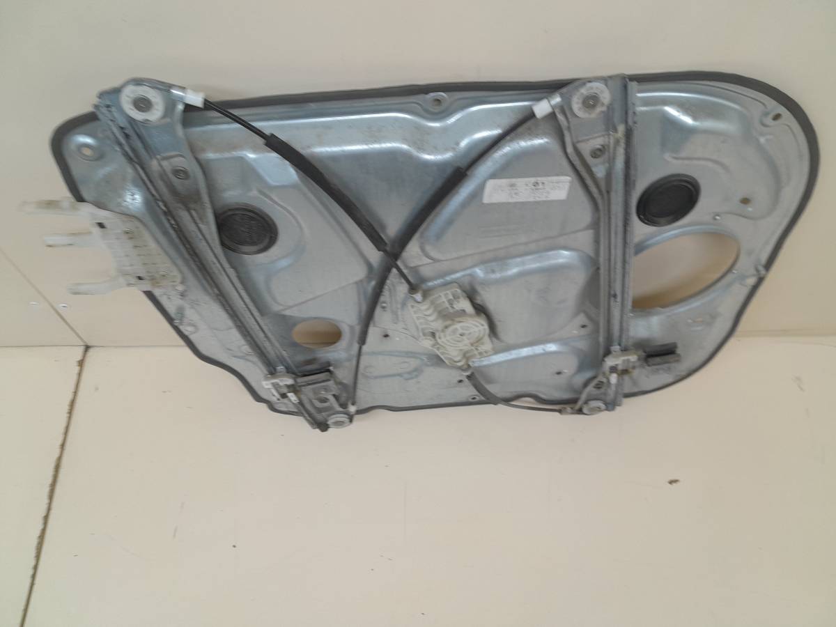 Стеклоподъемник электр. передний правый Hyundai ix55 2007-2013