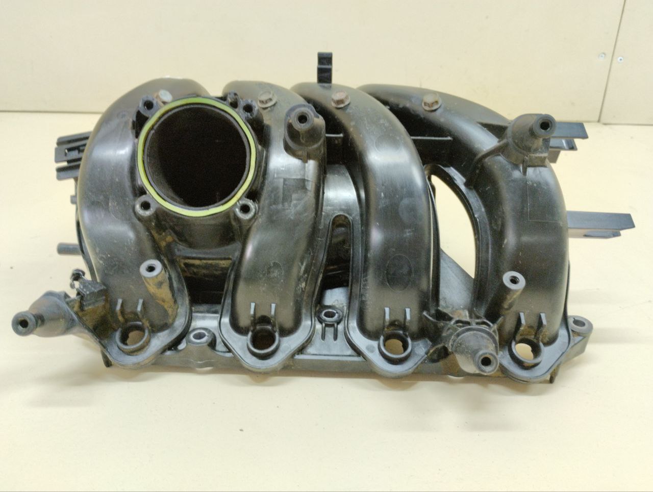 Коллектор впускной Volkswagen Polo (MK5) 2011-2020 Коллектор впускной Volkswagen Polo (MK5) 2011-2020
