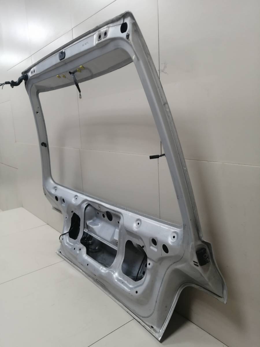 Дверь багажника Subaru Impreza (G10) 1996-2000