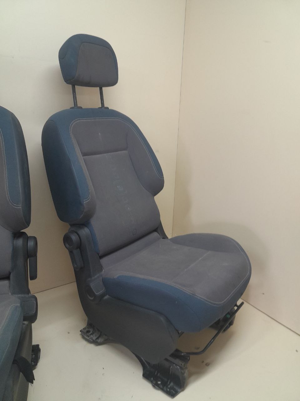Сиденье (комплект) Citroen Berlingo (NEW) (B9) 2008> Сиденье (комплект) Citroen Berlingo (NEW) (B9) 2008>