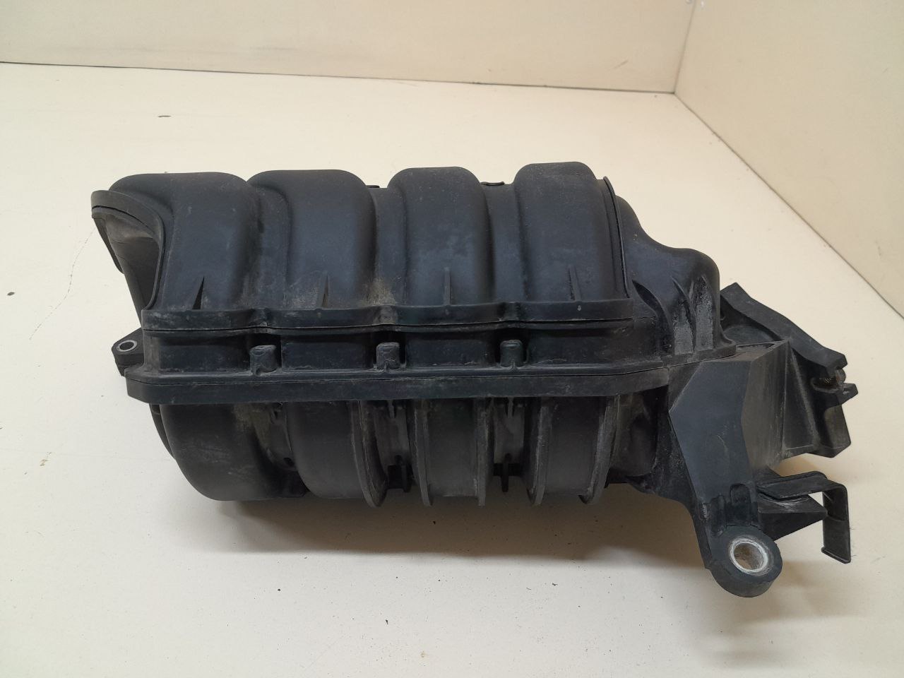 Коллектор впускной Toyota Auris (E150) 2006-2012 Коллектор впускной Toyota Auris (E150) 2006-2012