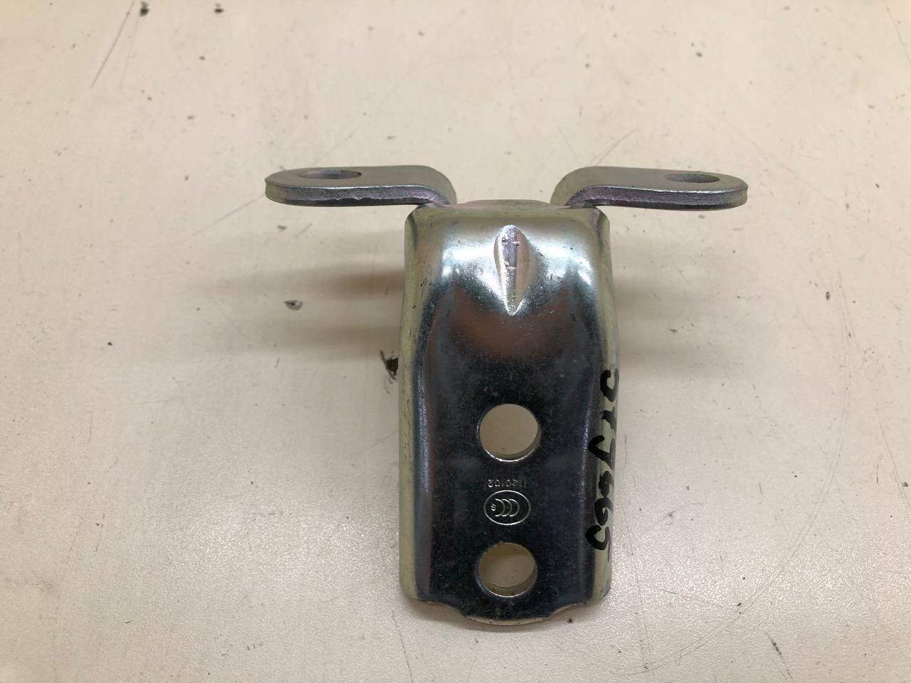 Петля двери задней правой нижняя Hyundai ix55 2007-2013