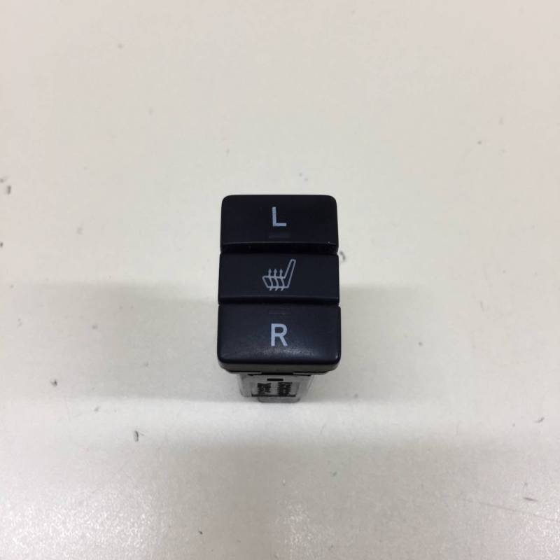 Кнопка обогрева сидений Toyota Rav 4 (A30) 2006-2013 Кнопка обогрева сидений Toyota Rav 4 (A30) 2006-2013