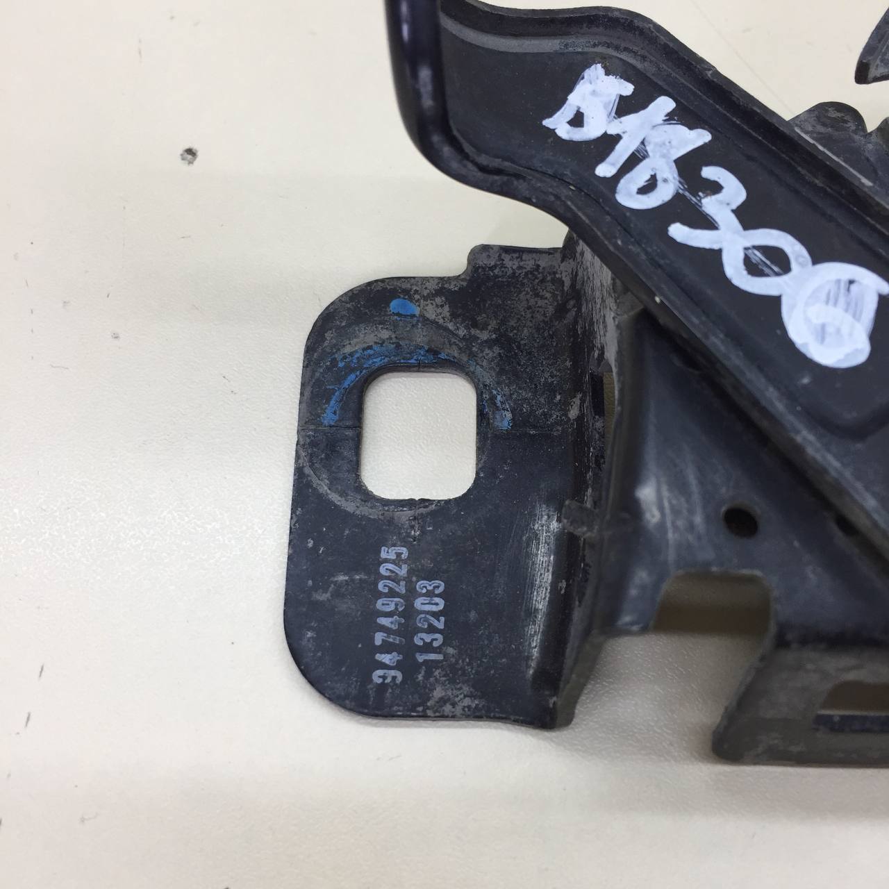 Замок капота Chevrolet Cobalt (T250) 2011-2015