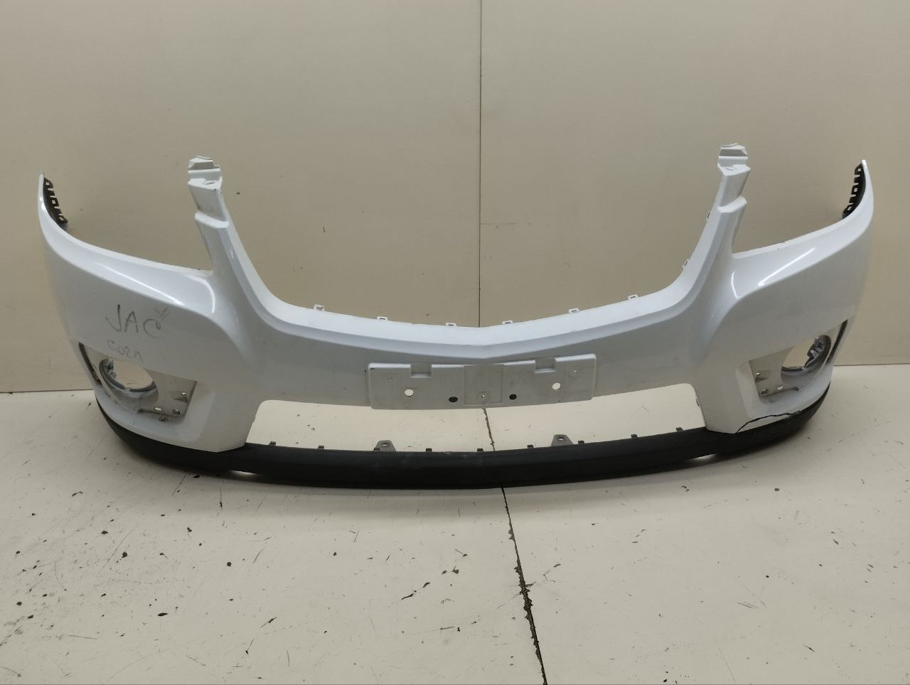 Бампер передний JAC T6 2018-2024