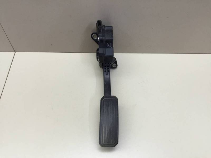 Педаль газа Toyota Corolla E150 2006-2013