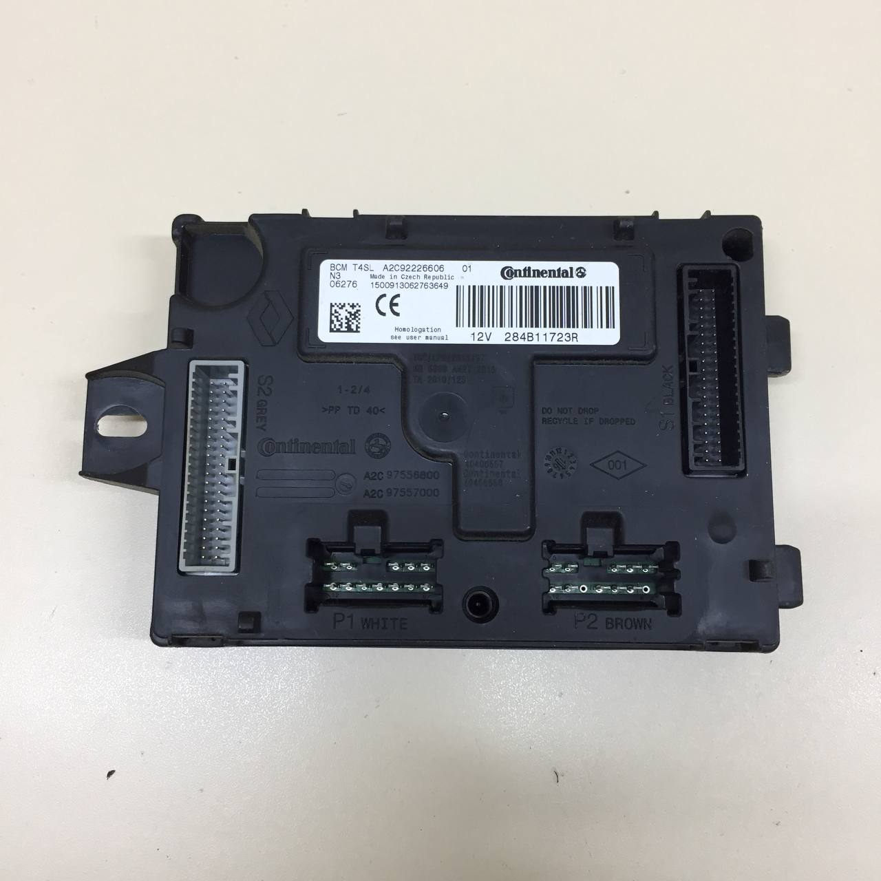 Блок комфорта Renault Duster (HSA, HSM) 2012> Блок комфорта Renault Duster (HSA, HSM) 2012>