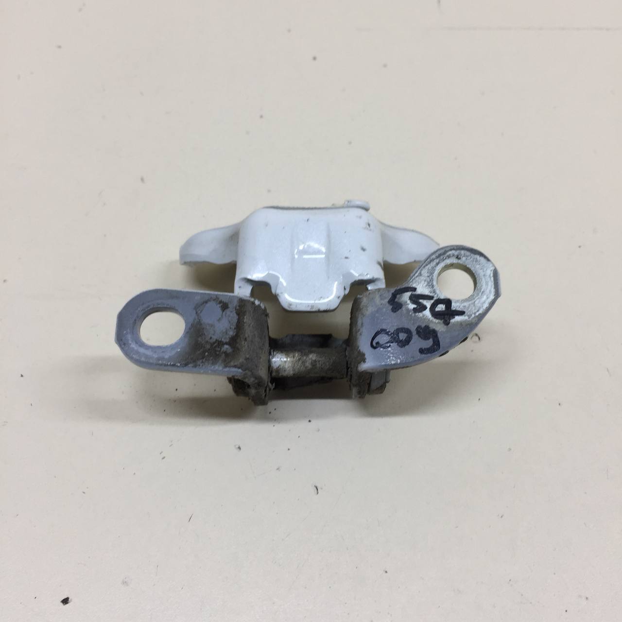 Петля двери задней правой верхняя Toyota Rav 4 (A30) 2006-2013 Петля двери задней правой верхняя Toyota Rav 4 (A30) 2006-2013