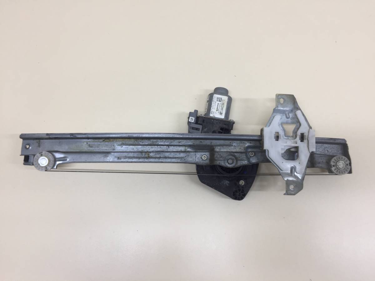 Стеклоподъемник электр. передний левый Citroen C4 2011>