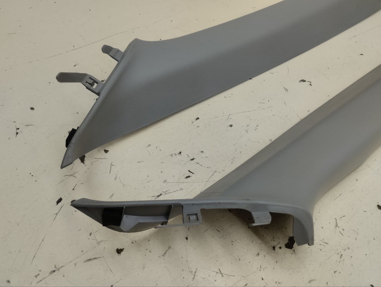 Обшивка стойки Mitsubishi Lancer 9 (CS/Classic) 2000-2011 Обшивка стойки Mitsubishi Lancer 9 (CS/Classic) 2000-2011