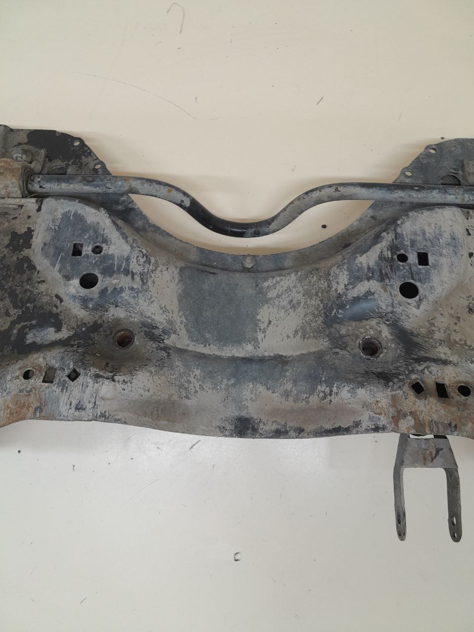 Балка подмоторная Peugeot 206 1998-2012