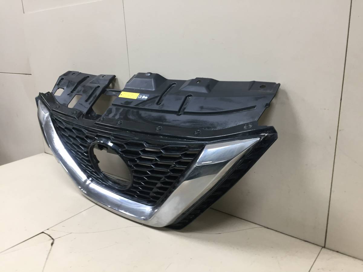 Решетка радиатора Nissan Qashqai (J11) 2014>