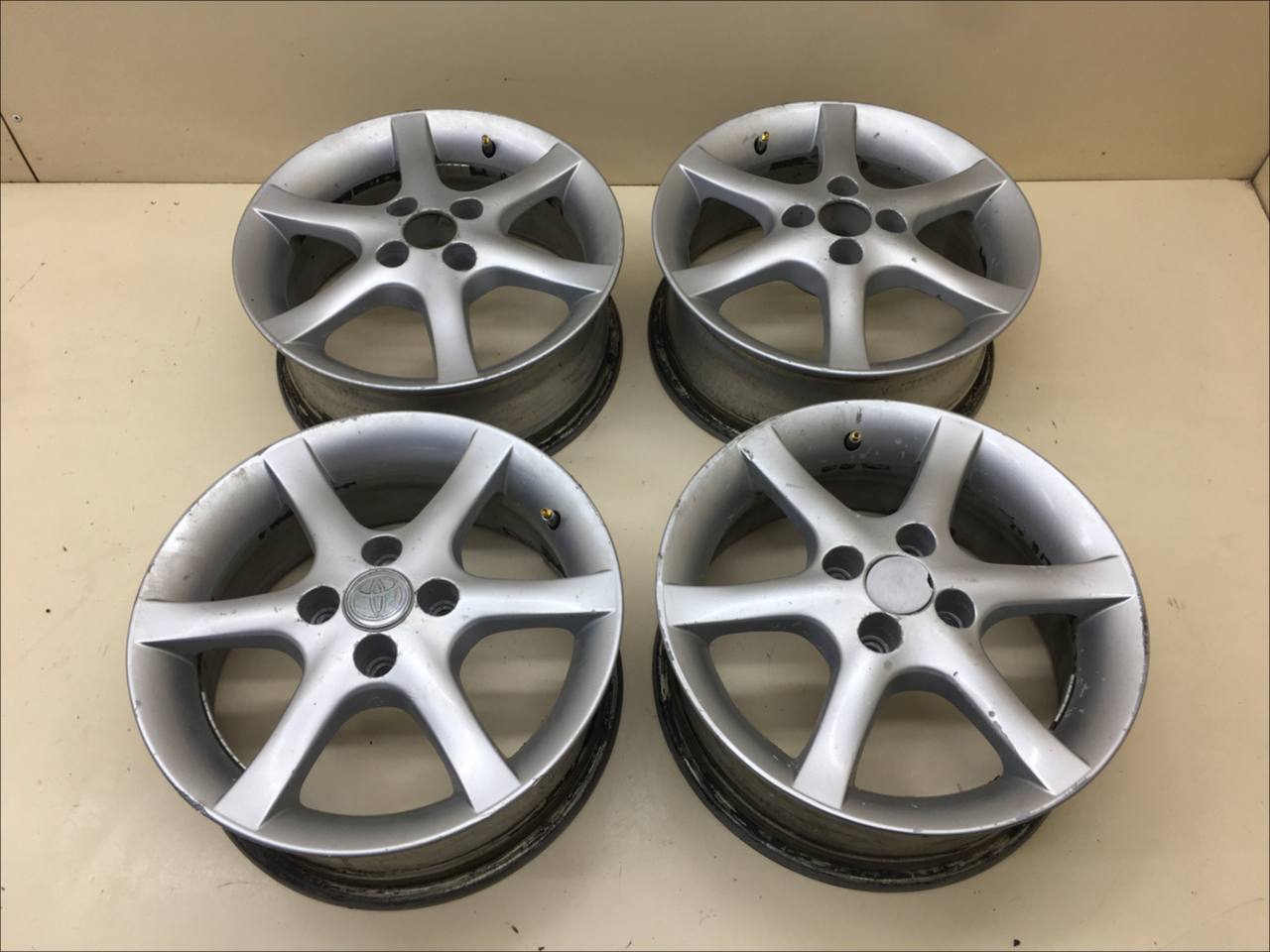 Диски к-кт R15 Литые