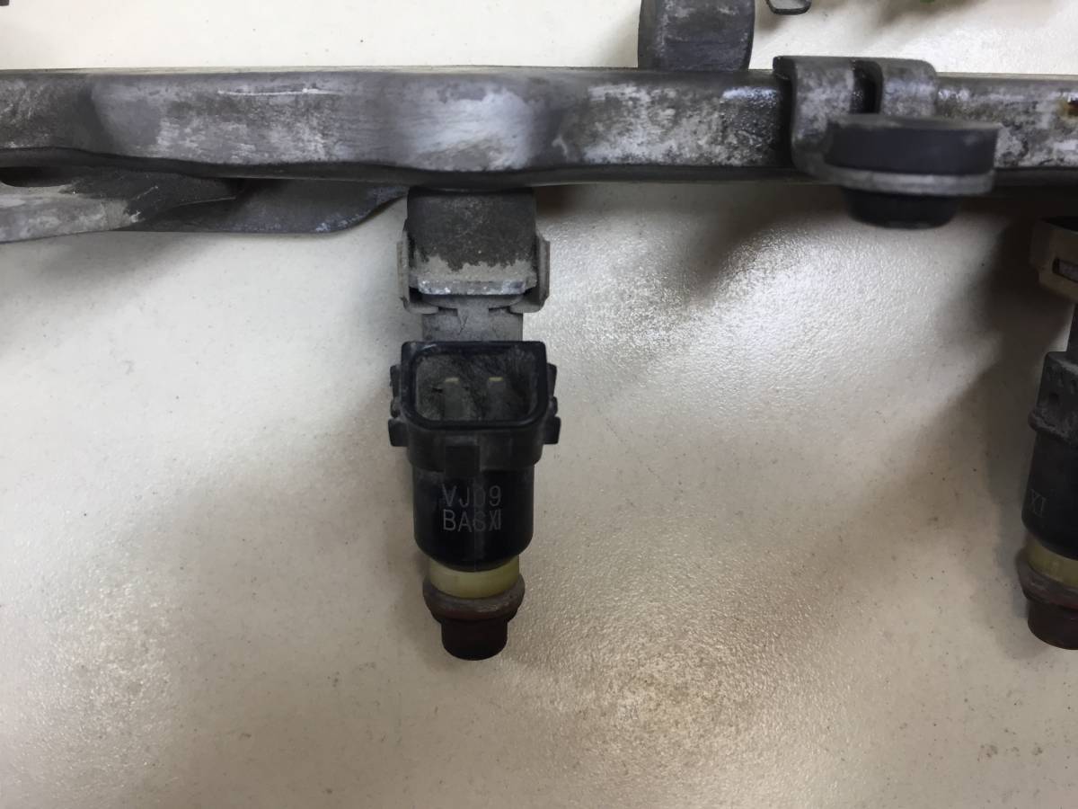 Рейка топливная (рампа) Honda Civic 4D 2006-2012