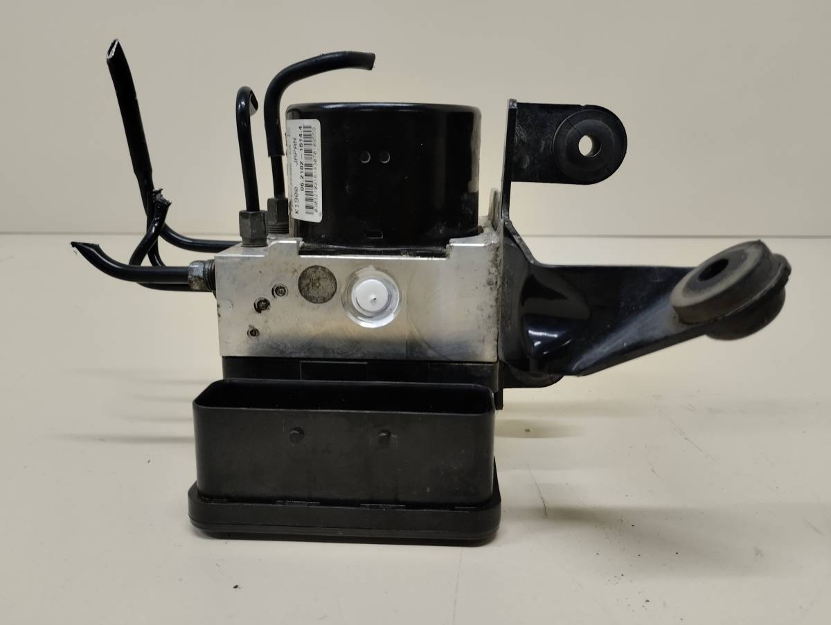 Блок ABS (насос) Mazda Mazda 3 (BL) 2009-2013 Блок ABS (насос) Mazda Mazda 3 (BL) 2009-2013