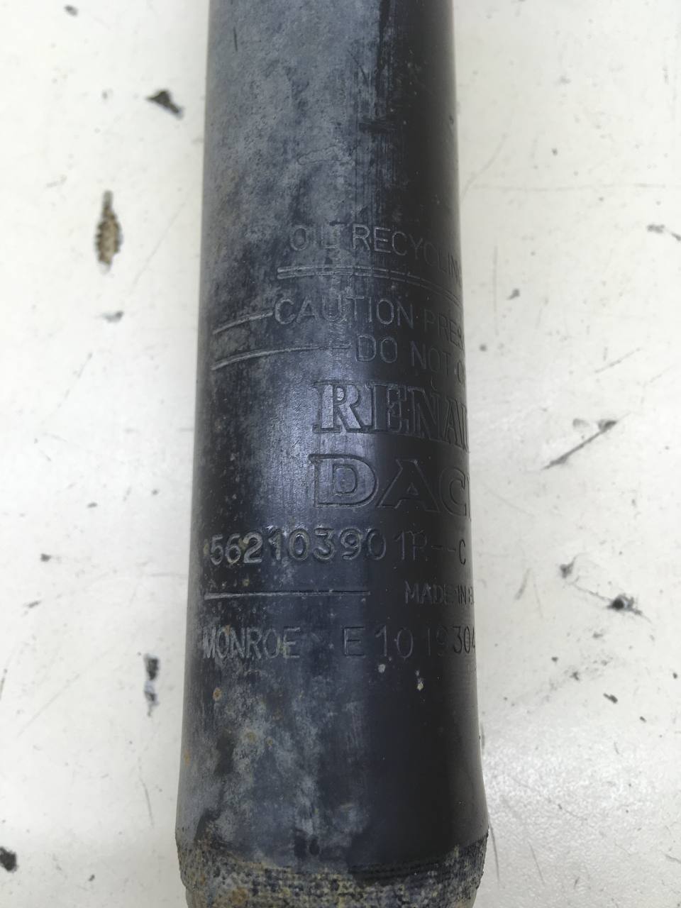 Амортизатор задний Renault Logan (2) 2014>