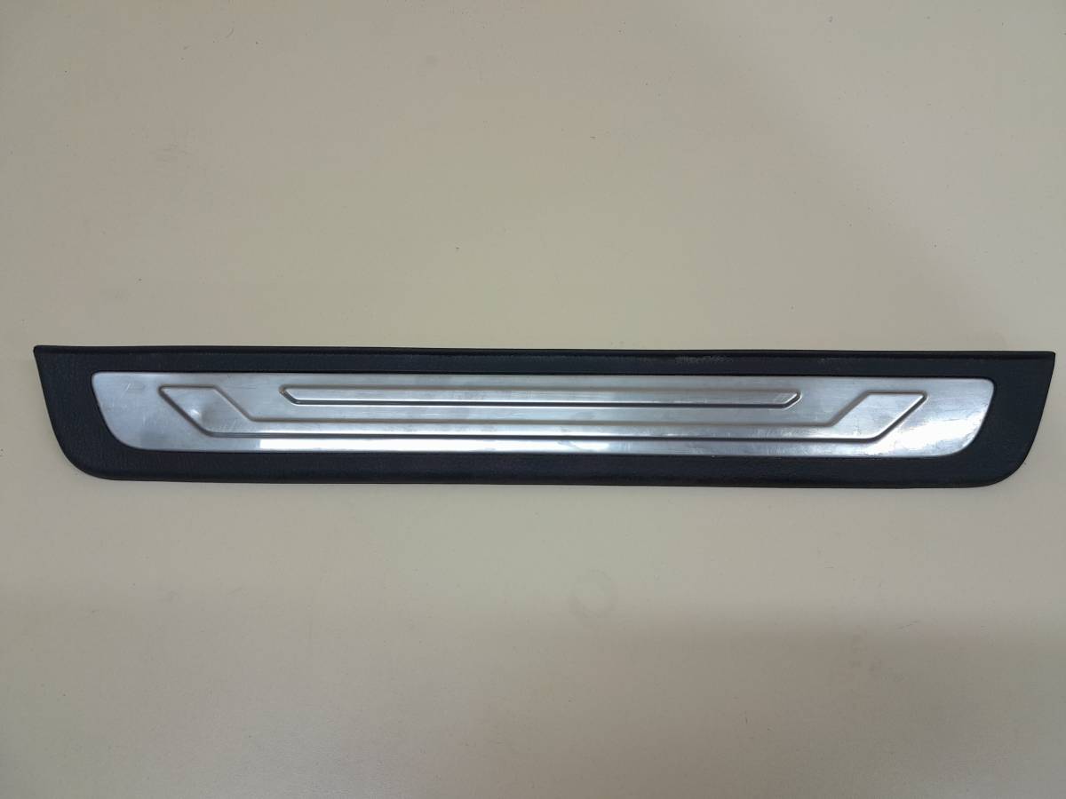 Накладка порога (внутренняя) Kia Sorento (XM) 2009-2021