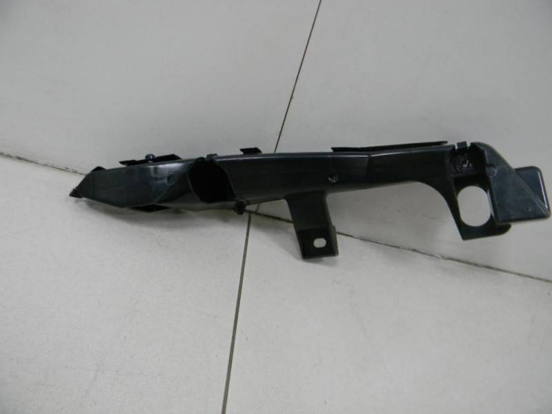 Кронштейн переднего бампера правый Toyota Land Cruiser Prado (J120) 2002-2009