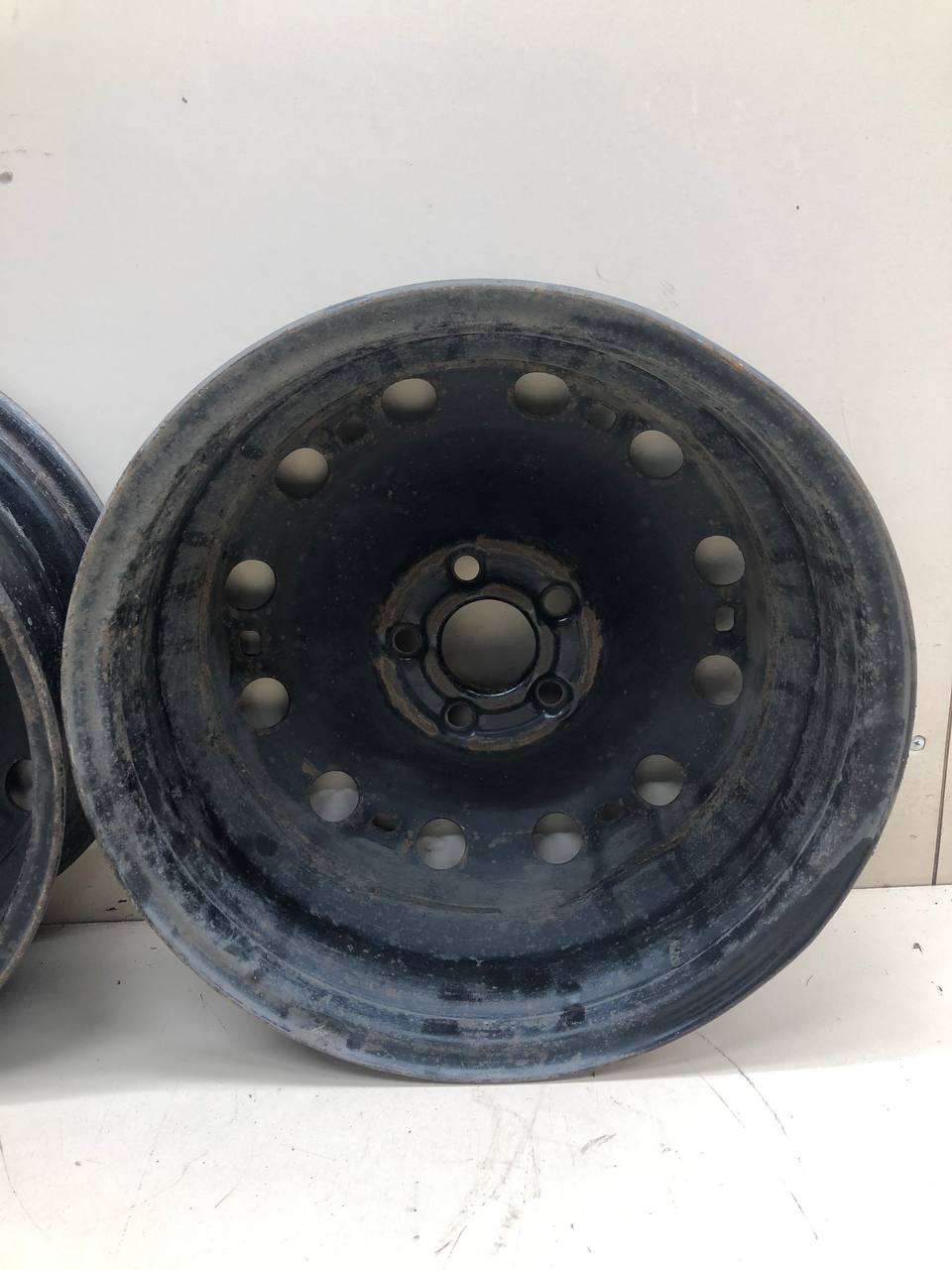 Диски к-кт R15 Штампованные