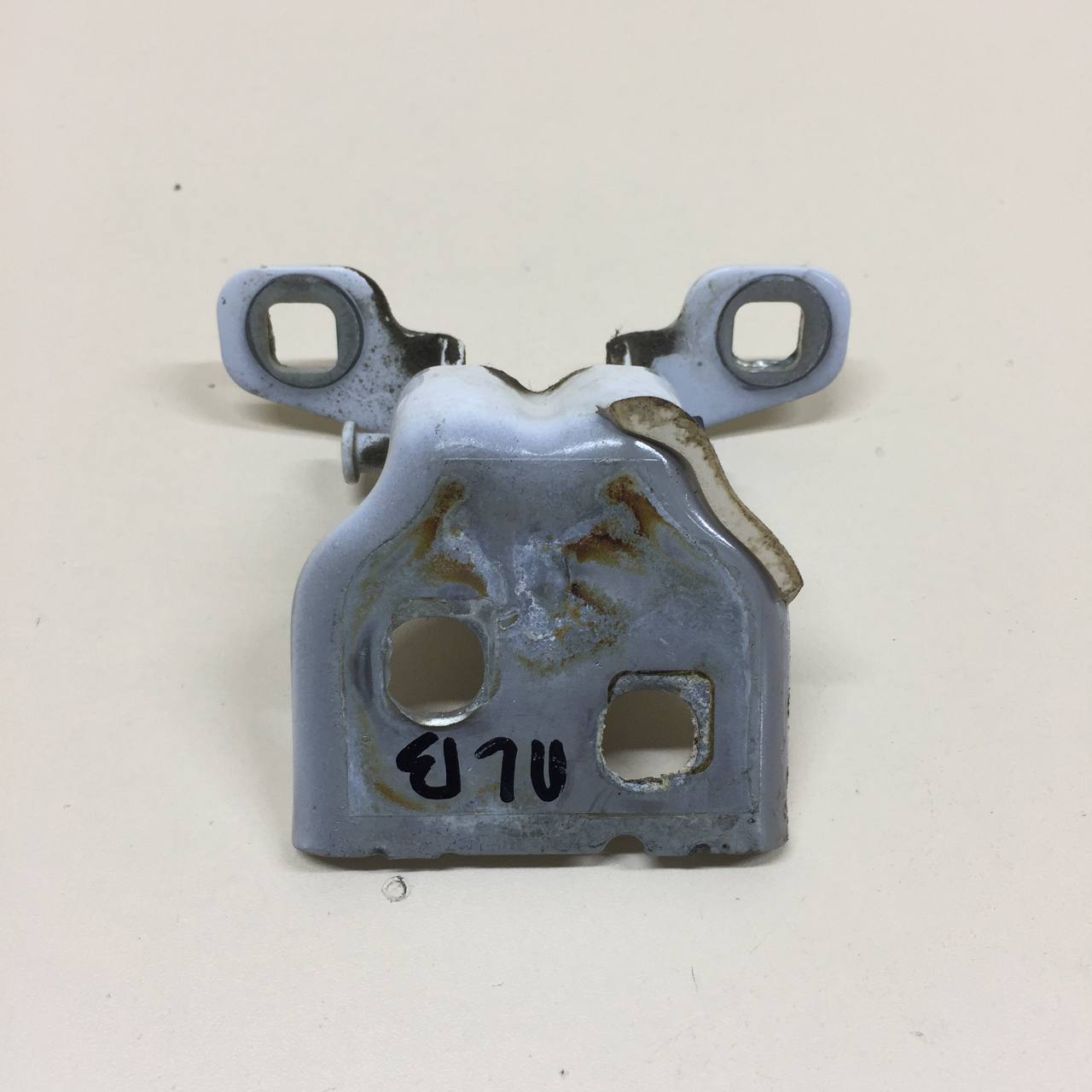 Петля двери задней левой верхняя Renault Duster (HSA, HSM) 2012>